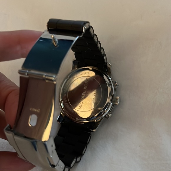 watch - Picture 7 of 7